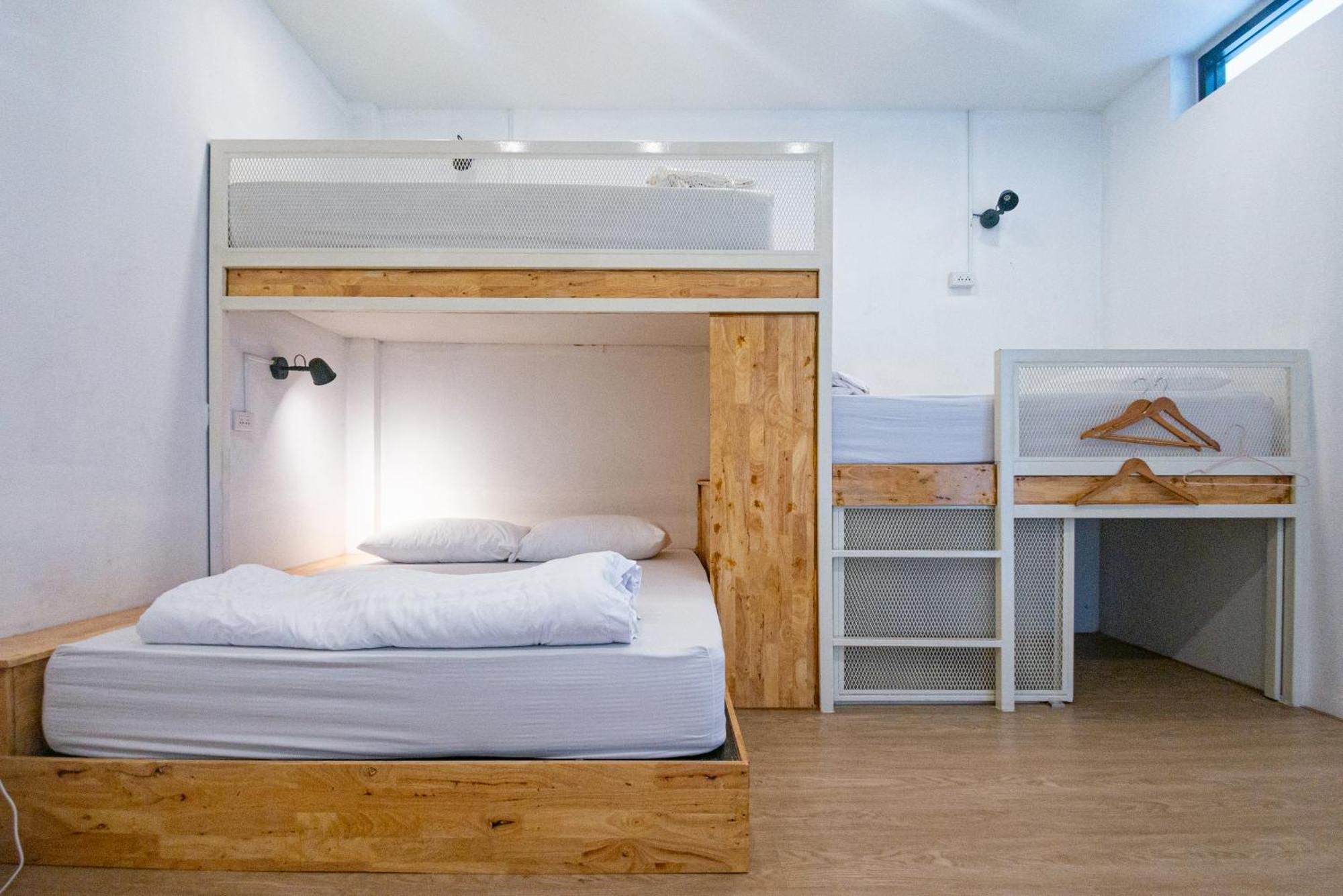 Paknap Hostel Nan Extérieur photo